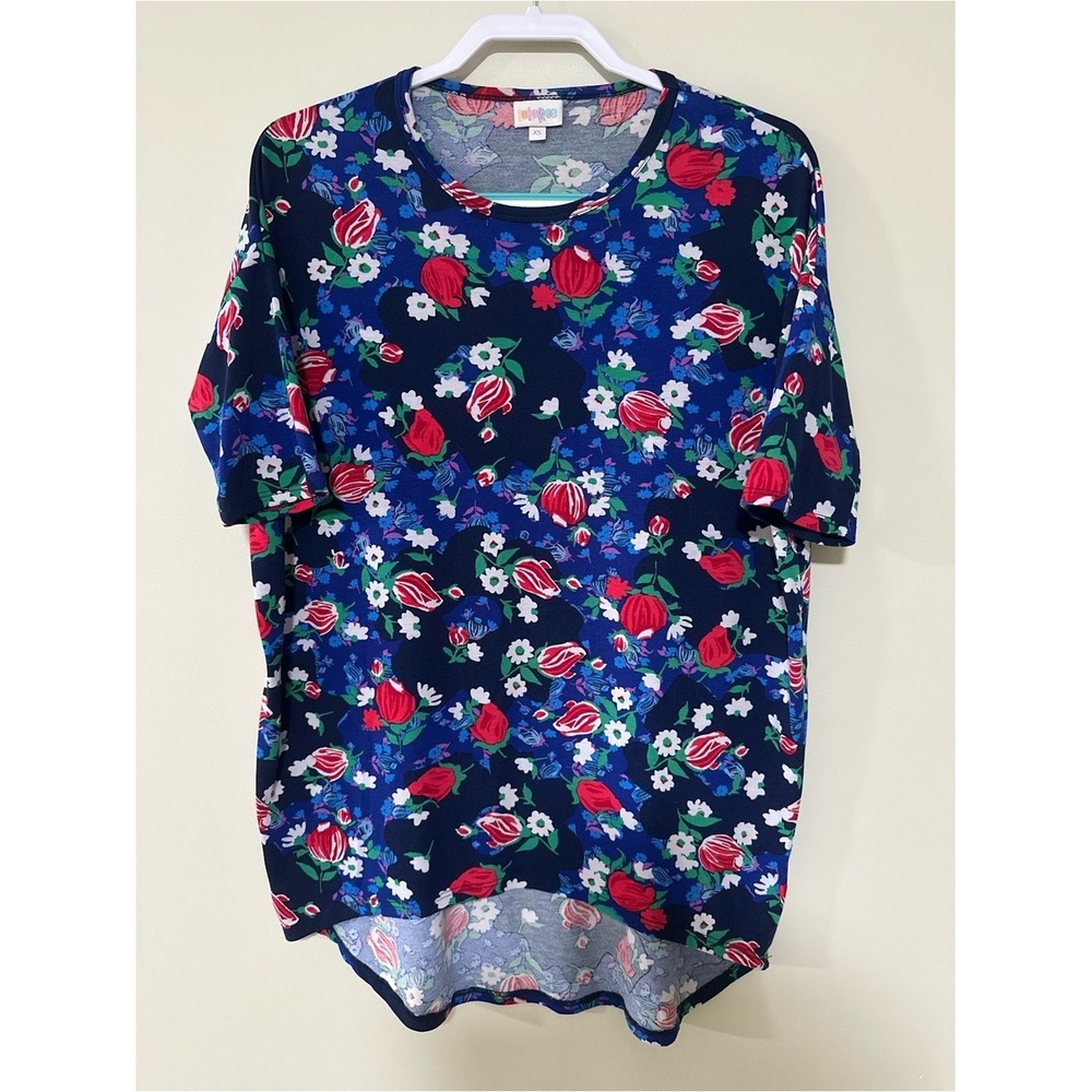 ☀️3/$15☀️Floral Cottagecore LuLaRoe Tee XS Navy Red Blue Irma Short Sleeve